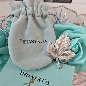 🍁 Tiffany & Co. Maple Leaf Vintage Sterling Silver 925 Brooch Pin 🍂